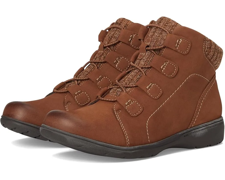 Высокие ботинки Clarks Carleigh Jade из нубука с удобной стелькой