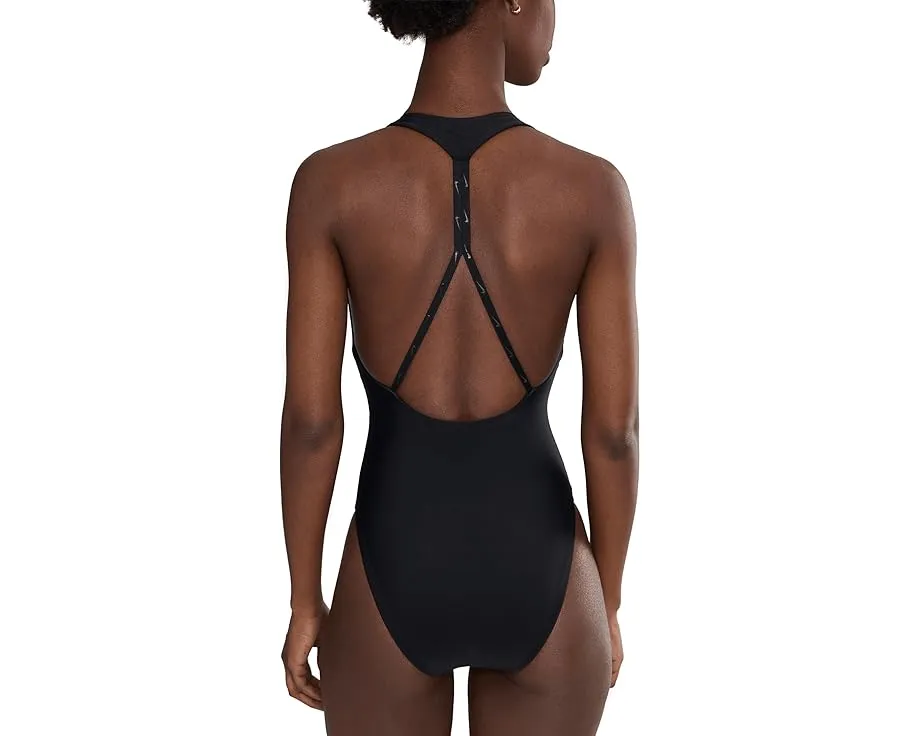 Цельный купальник Nike Hydralock Luxe V-neck с технологией Dri-FIT и защитой UPF 40+