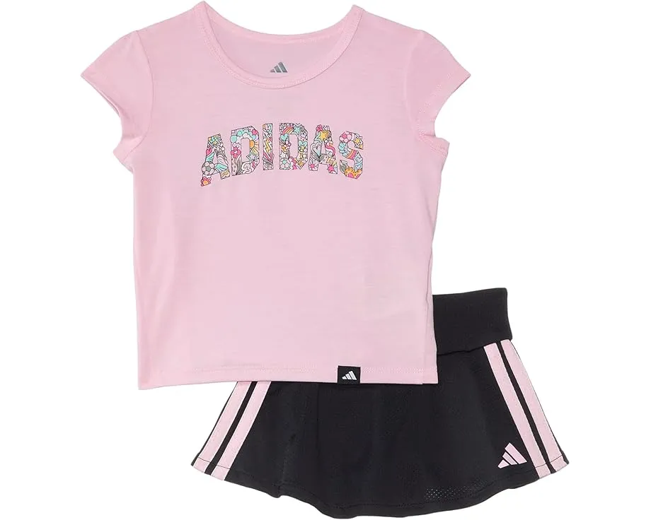 Комплект adidas Kids из плиссированной футболки и юбки-шорт с оборкой для малышей