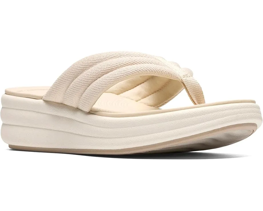 Сандалии Clarks Drift Carmen на клиновидной подошве с гибкой подметкой