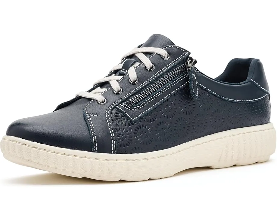 Ботинки Caroline Rio от Clarks с лазерной перфорацией и боковой молнией