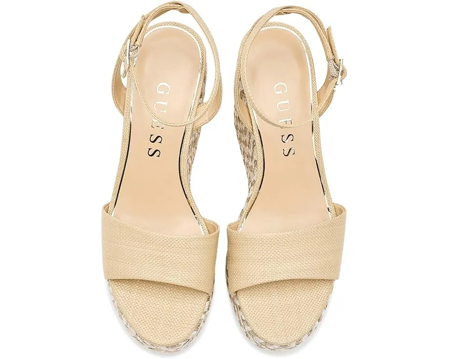 Босоножки GUESS Everly на платформе и клиновом каблуке