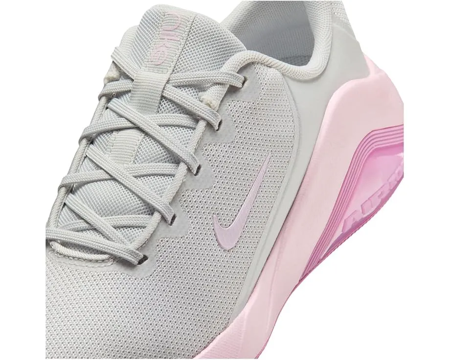 Кроссовки Nike Bella 7 с технологией Air Zoom и эластичным верхом