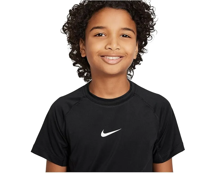 Детская футболка Nike Kids Dri-FIT Short Sleeve Top с технологией отвода влаги