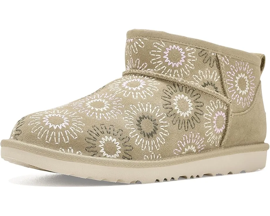 Детские угги UGG Kids Classic Ultra Mini Sun Stitched с вышивкой