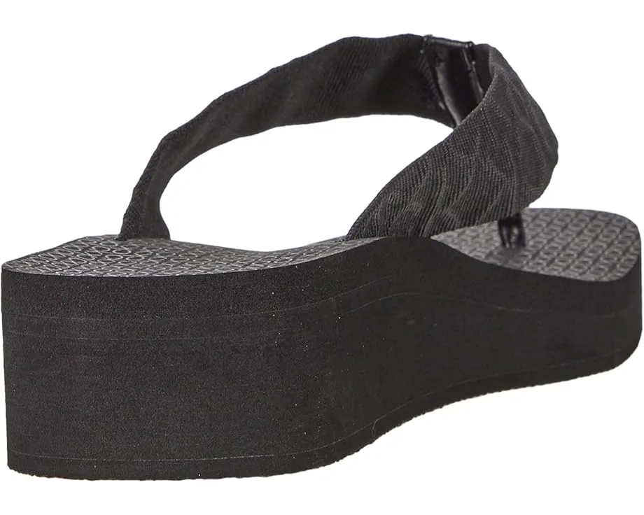 Босоножки Calvin Klein Meena с логотипом и амортизированной стелькой