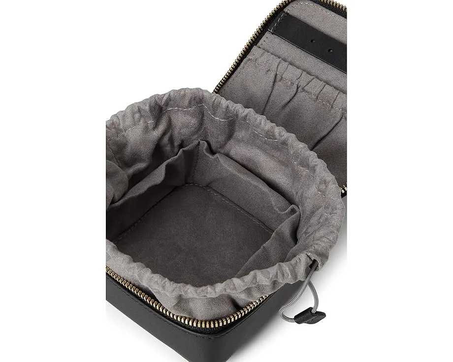 Дорожный футляр Tumi для украшений из кожи с отделениями