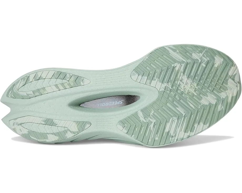 Беговые кроссовки Saucony Endorphin Pro 4 с технологией Speedroll