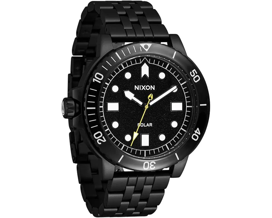 Наручные часы Nixon Stinger 44 с браслетом из нержавеющей стали