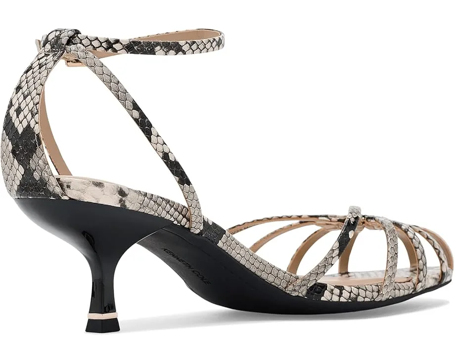 Босоножки Genevieve от Kenneth Cole New York с ремешками и низким каблуком