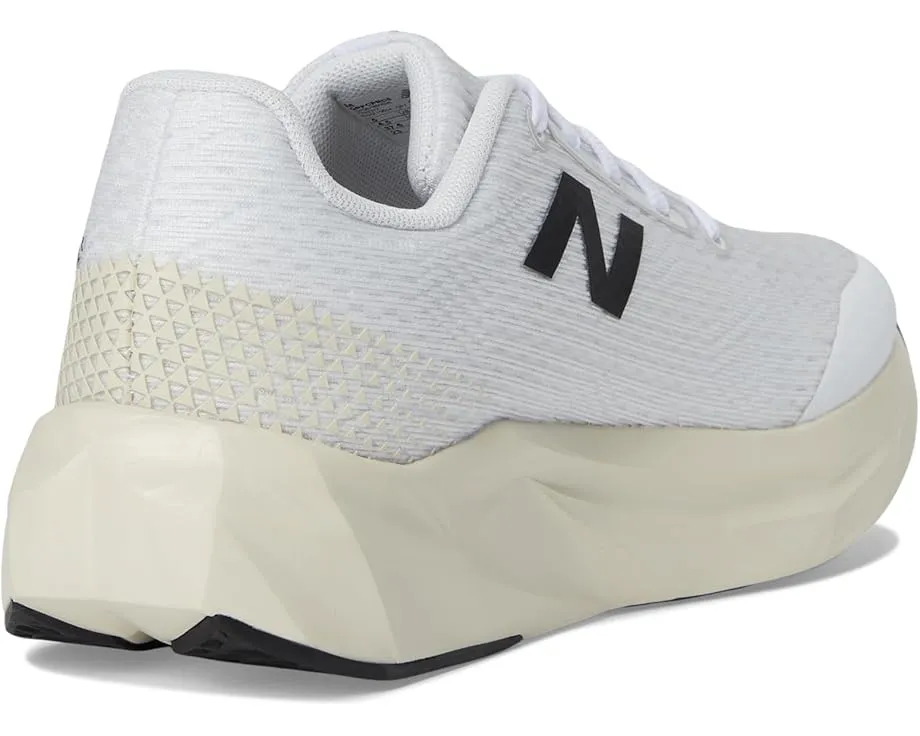 Кроссовки New Balance FuelCell Propel v5 для юных бегунов с промежуточной подошвой FuelCell