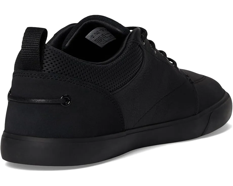 Кожаные кроссовки Lacoste Bayliss с перфорированным воротником