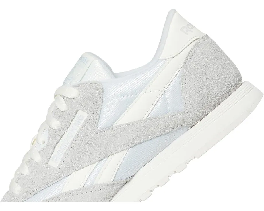 Кроссовки Reebok Classic Nylon с текстильным верхом и резиновой подошвой