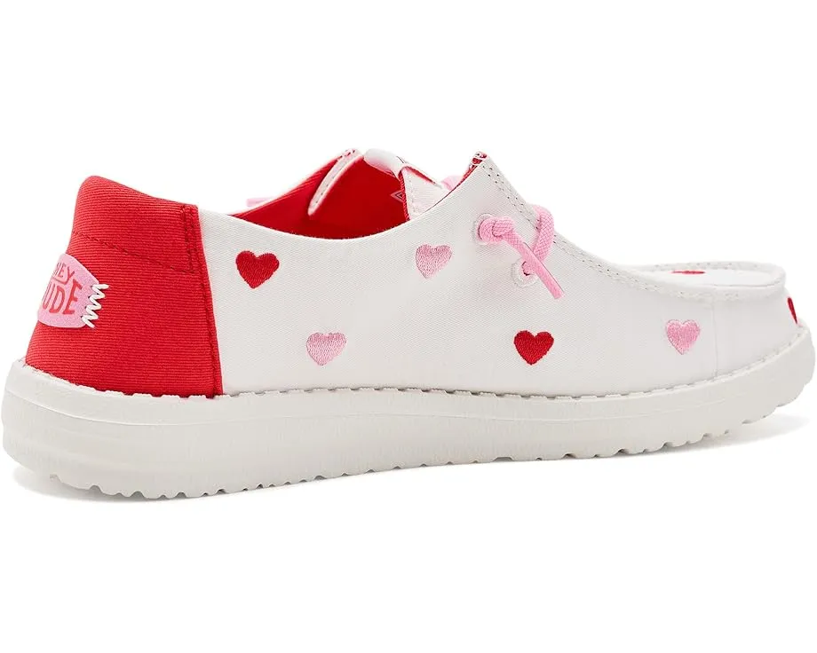 Hey Dude Kids Wendy Embroidered Hearts ботинки с вышитыми сердцами