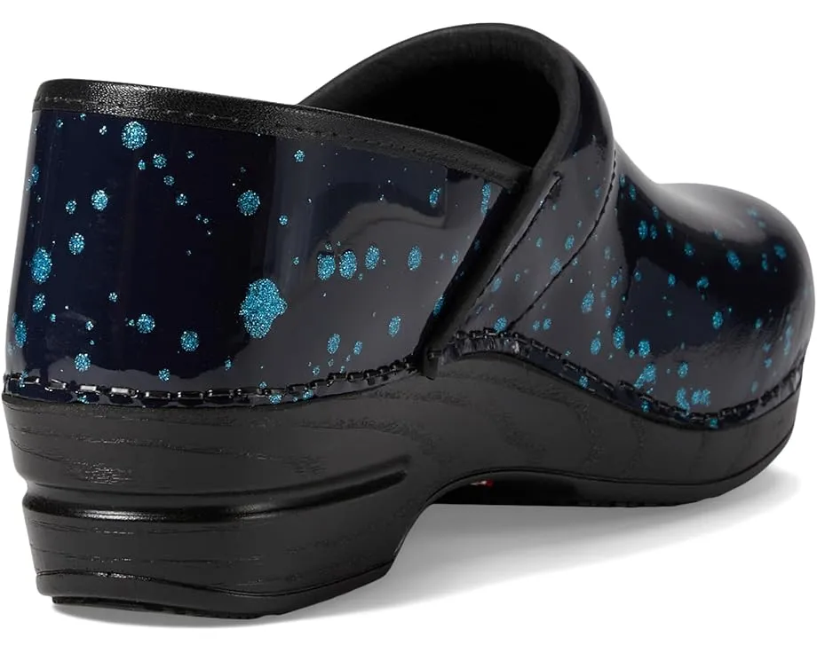 Клоги Misfit с водонепроницаемым верхом и закрытой спинкой Sanita