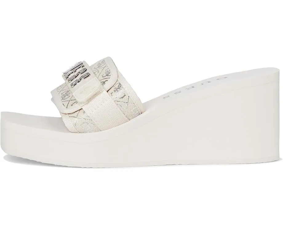 Босоножки GUESS Dellean на платформе с квадратным носком и стразом