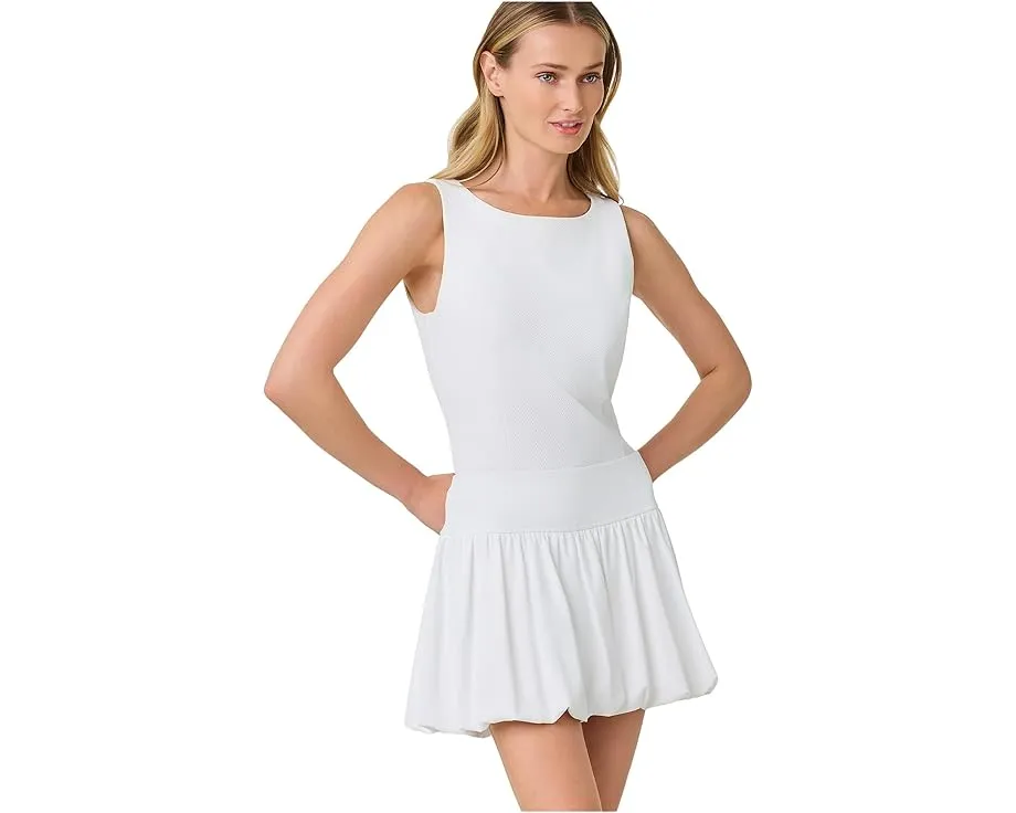 Топ-майка Nadeera Active с защитой UPF 50 и встроенным бюстгальтером от Lilly Pulitzer