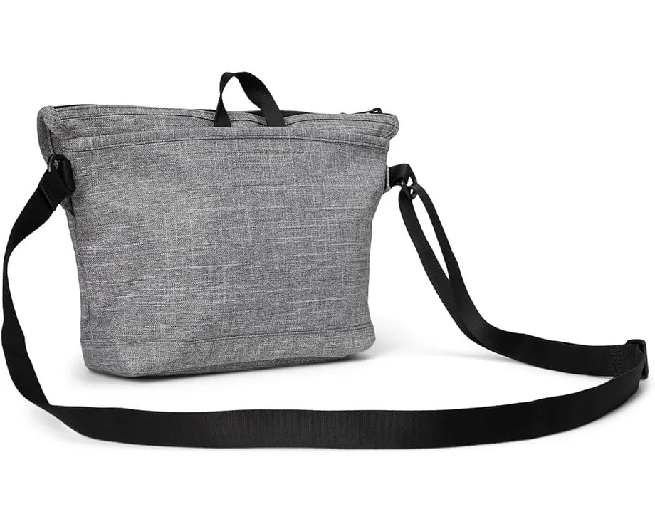 Маленькая сумка-мессенджер Herschel Supply Co. Cove