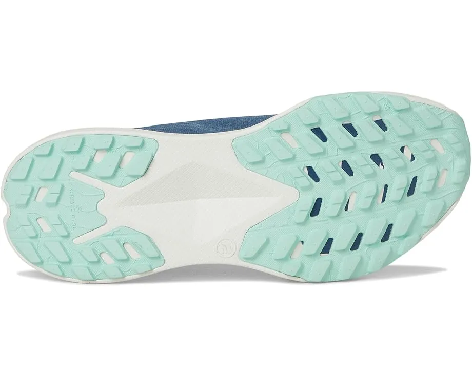 Кроссовки Altamesa 300 от The North Face с водозащитой и амортизацией