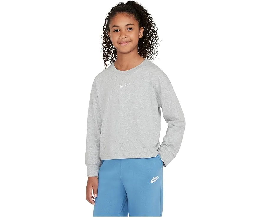 Детская футболка Nike Kids Essential с длинным рукавом и вышитым логотипом