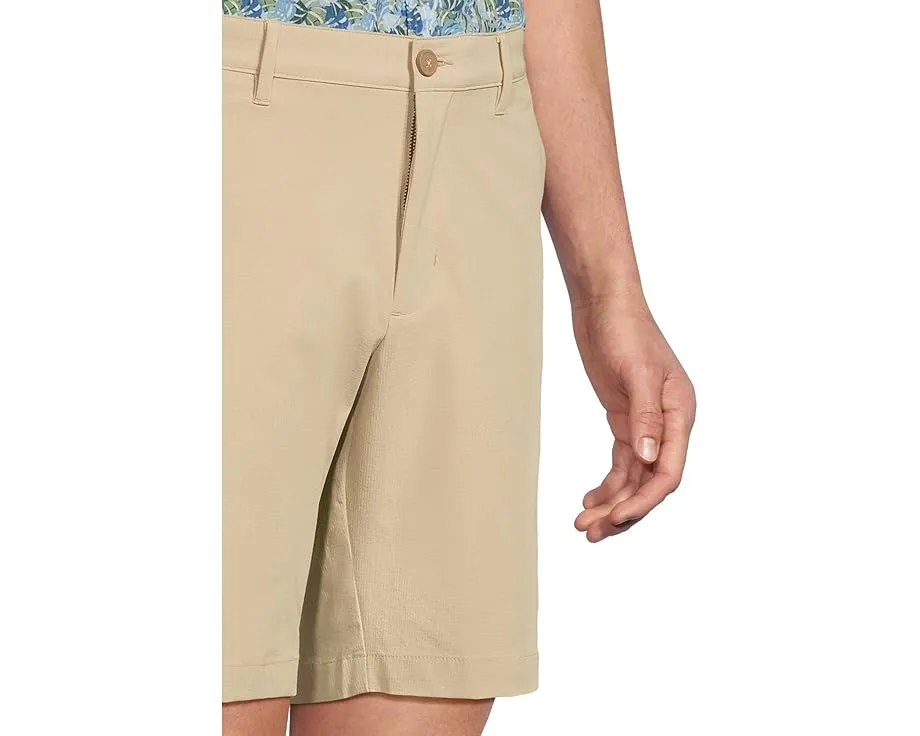 Шорты Tommy Bahama Chip Shot 9 с влагоотводящей тканью UPF 30