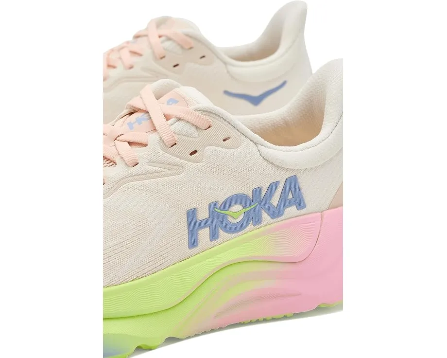 Стабилизирующие кроссовки Hoka Arahi 8 для бега с поддержкой