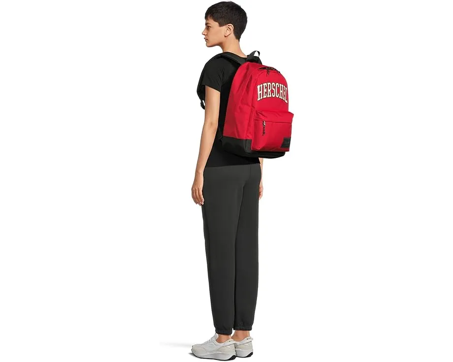 Рюкзак Herschel Supply Co. Classic XL из переработанных материалов с отделением для ноутбука