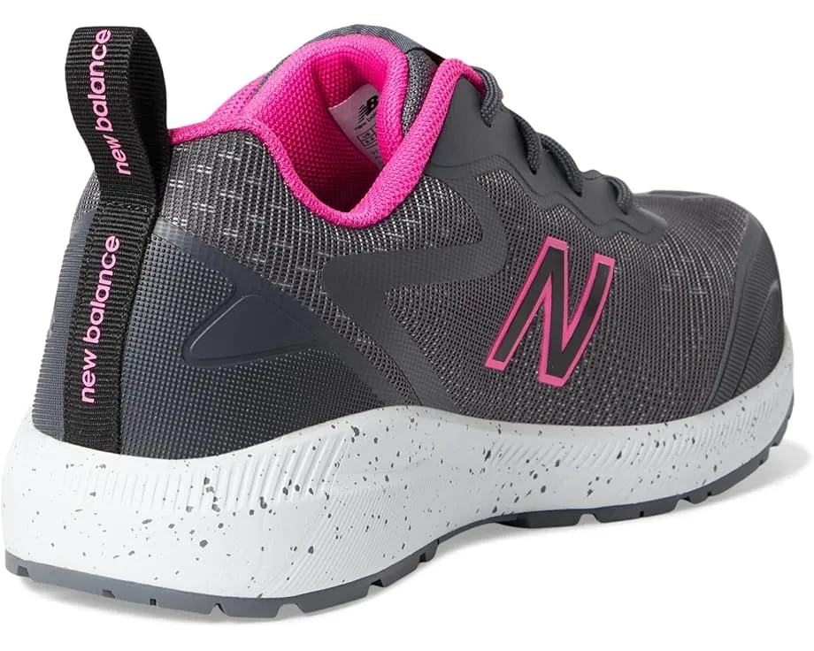 Кроссовки New Balance Logic с композитным мыском и защитой EH