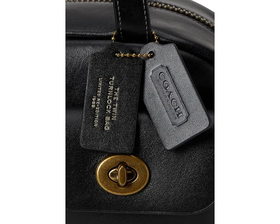 Сумка COACH Twin Turnlock Bag с двумя плечевыми ремнями и замками