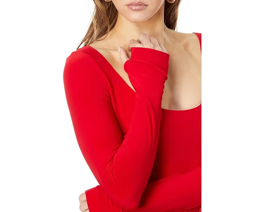 Длинное платье Norma Kamali с глубоким вырезом лодочкой и разрезом сбоку