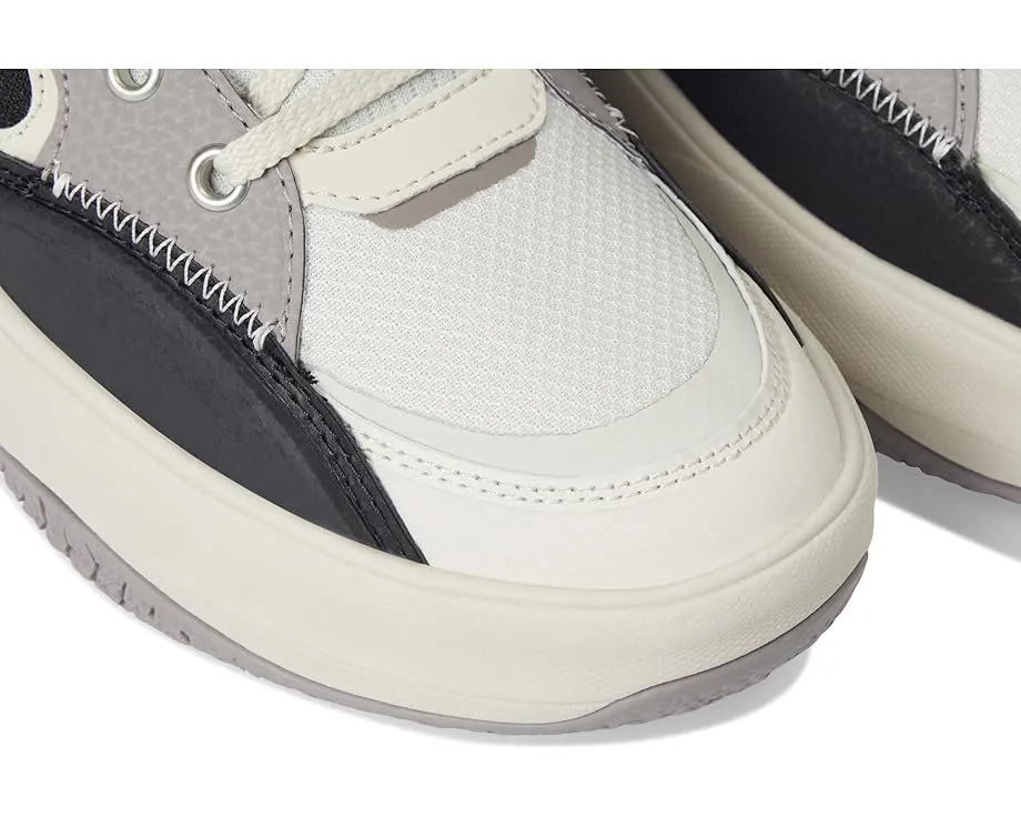 Кроссовки Reef Fanning с амортизацией и открывалкой на подошве