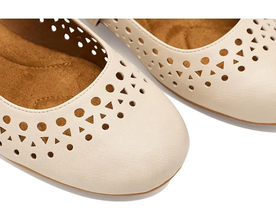 Балетки Tiara в стиле Mary Jane с перфорацией от EuroSoft