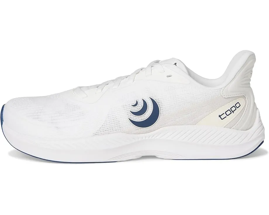 Легкие кроссовки Topo Athletic Fli-Lyte 6 с мидсолем ZipFoam и анатомическим мыском