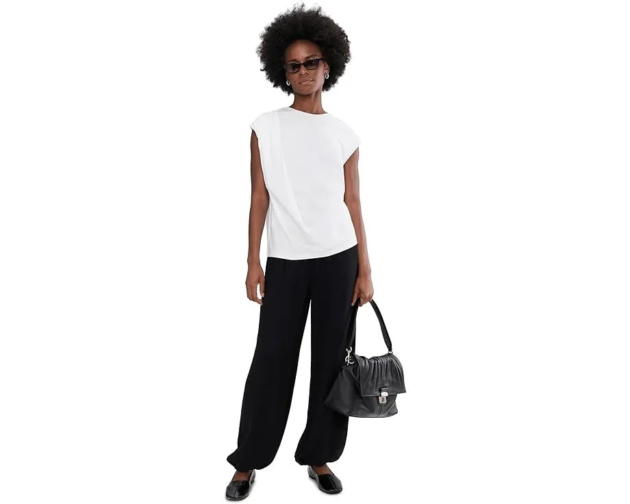 Топ Vince Relaxed Short Sleeve Drape Top с драпировкой на плече