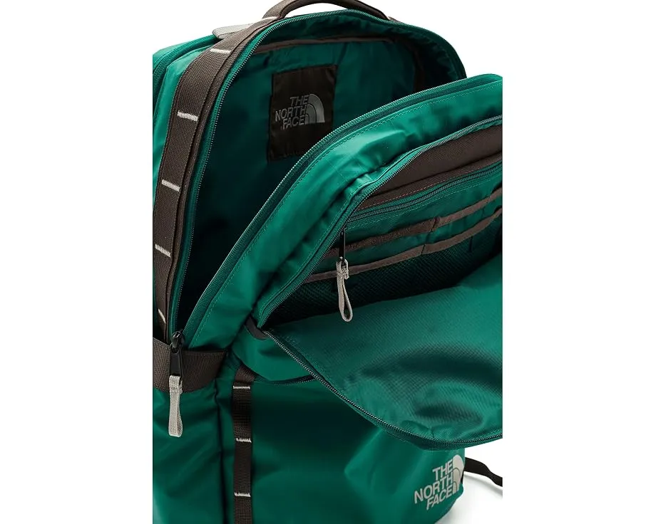 Рюкзак Base Camp Voyager Daypack для походов и поездок от The North Face