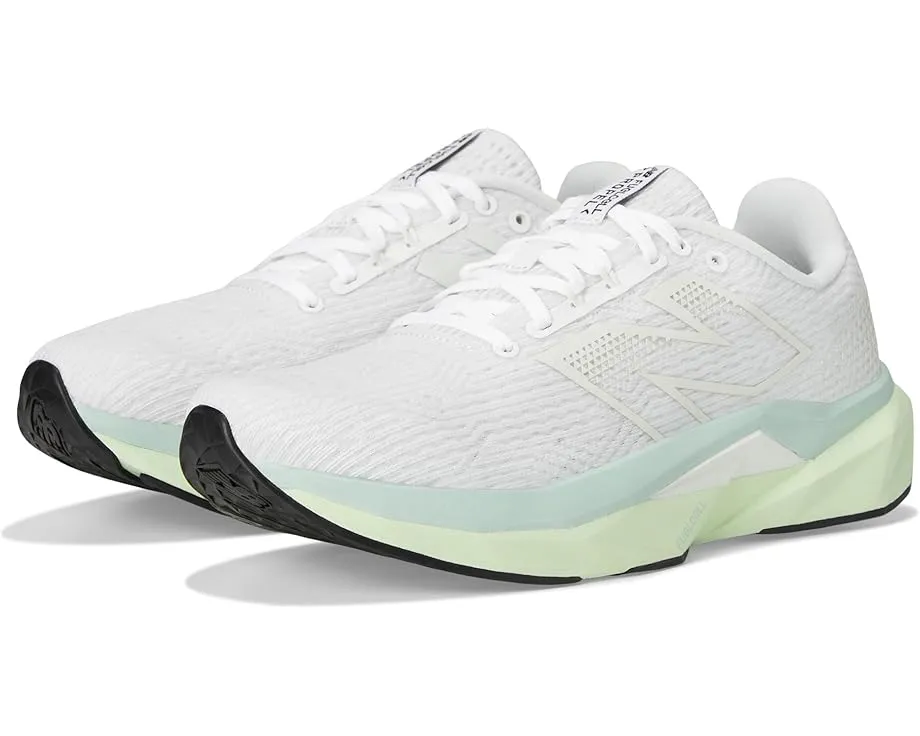 Беговые кроссовки New Balance FuelCell Propel v5 с пеной FuelCell