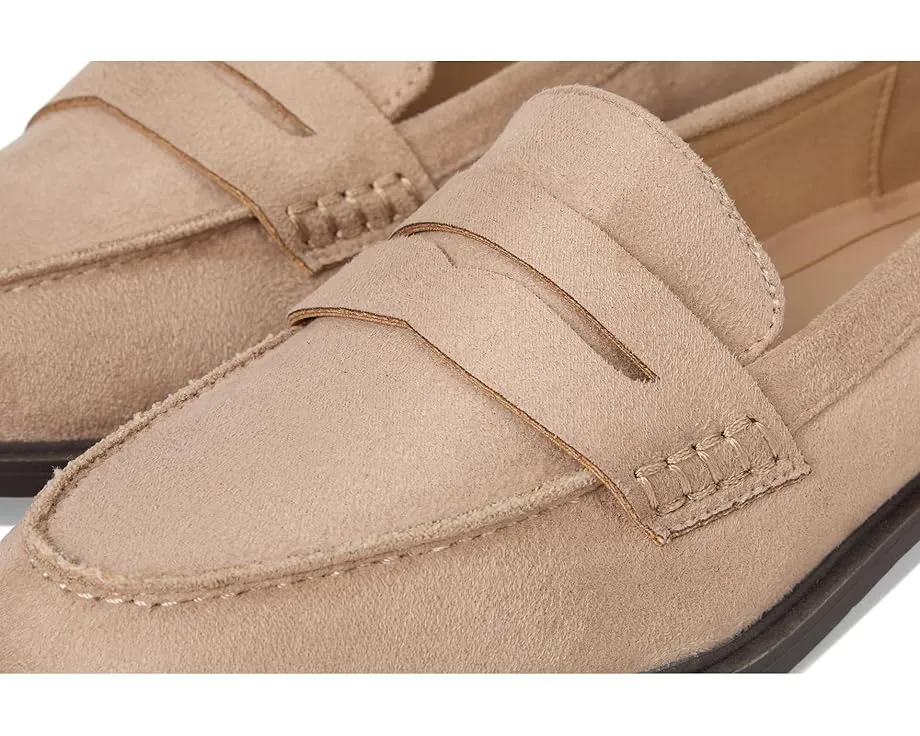 Лоферы Journee Collection Brooks на устойчивом каблуке с круглым носком