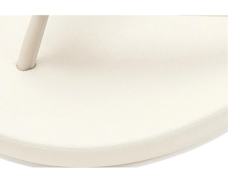FitFlop Iqushion Textured-Strap Flip-Flops с клиновидным каблуком