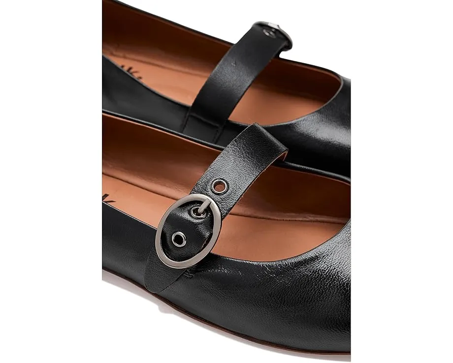 Туфли SoftWalk Kassala в стиле Мэри Джейн с пряжкой