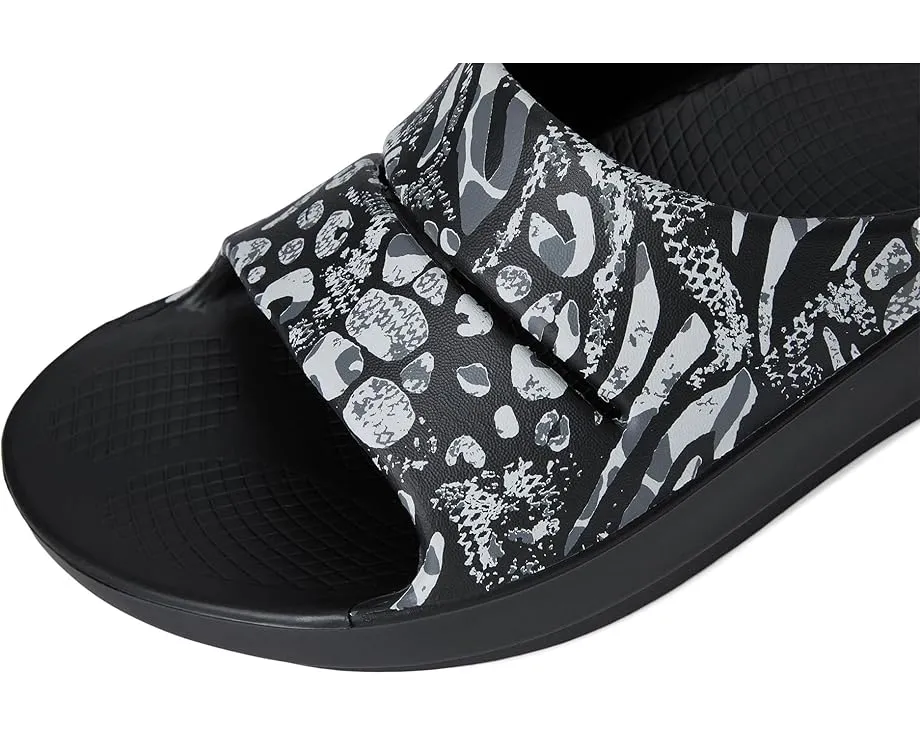 Сланцы OOFOS Ooahh Limited с печатным верхом из пены и технологией восстановления