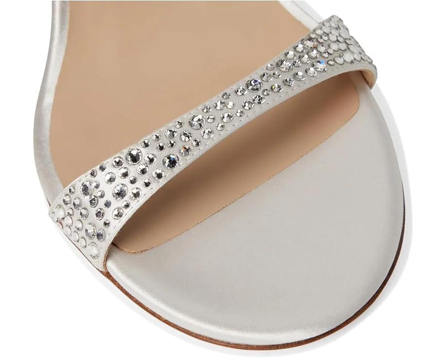 Босоножки Stuart Weitzman Nudist Shine 75 на тонком каблуке с шелковым верхом