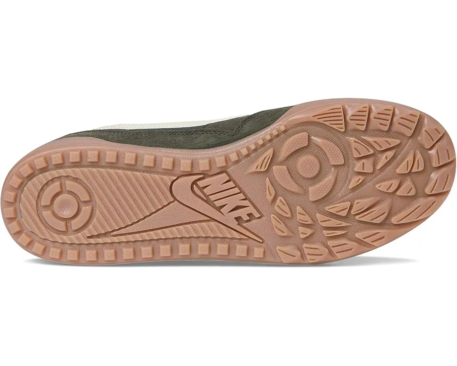 Кроссовки Nike Terra Manta Suede с протектором для бездорожья