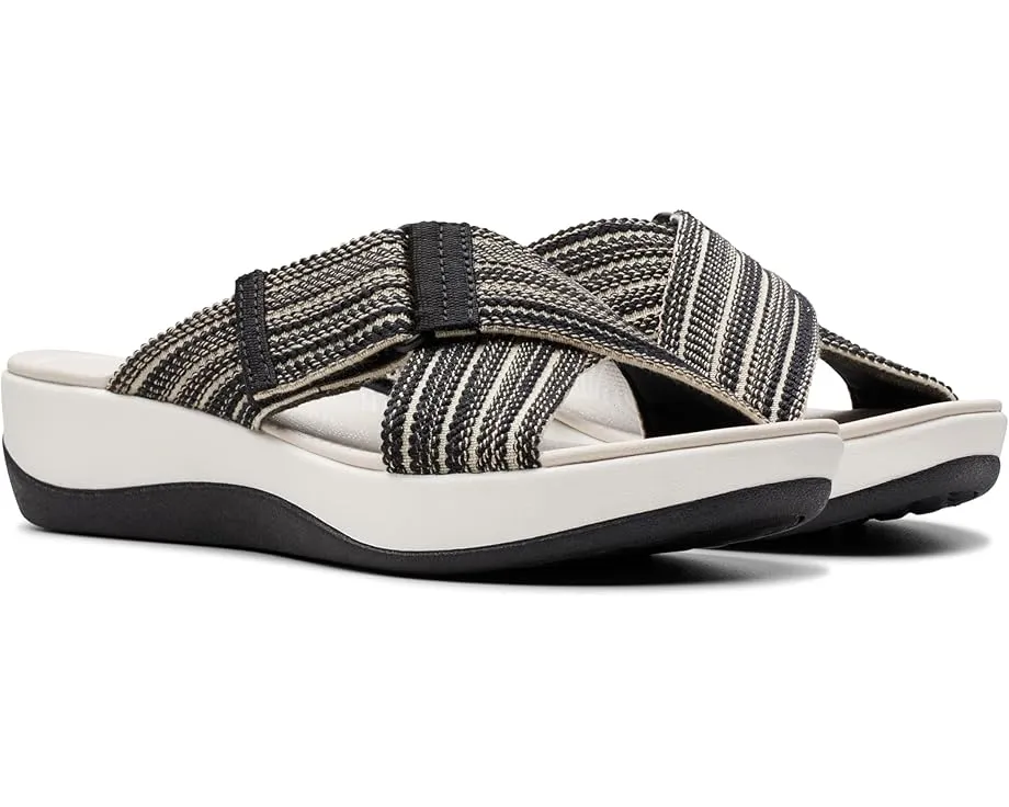 Сандалии Clarks Arla Wave на платформе с пеной Cushion Soft