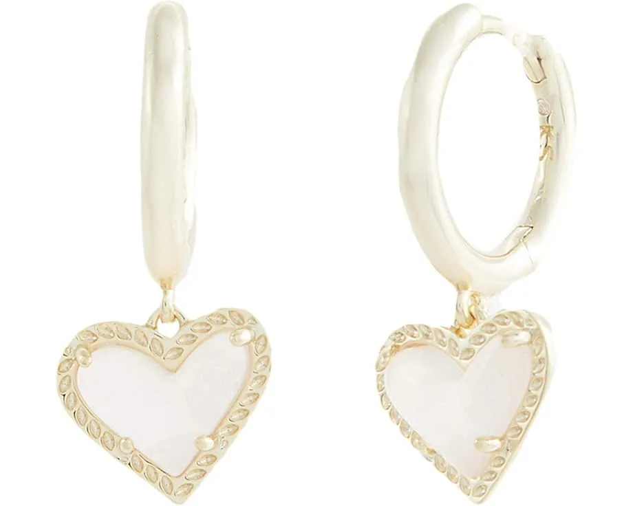 Kendra Scott серьги-конго Ari Heart с подвесками в виде сердец из опала