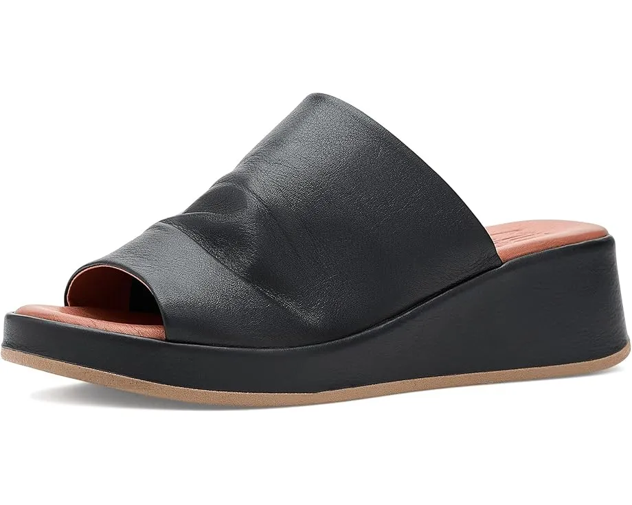 Босоножки Patsey на платформе от Miz Mooz с круглым открытым мысом