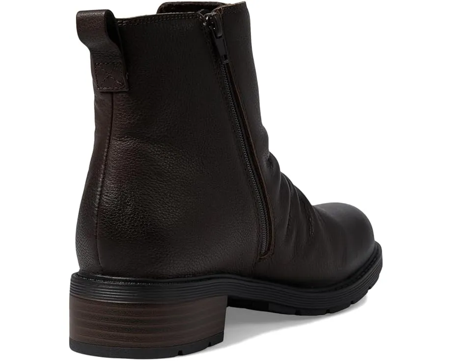 Ботинки Clarks Hearth Rose из кожи с эффектом смятия и высотой до икры