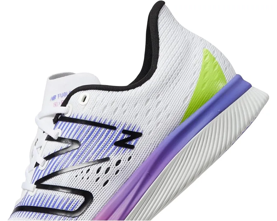 Беговые кроссовки New Balance FuelCell SuperComp Pacer с композитным носком