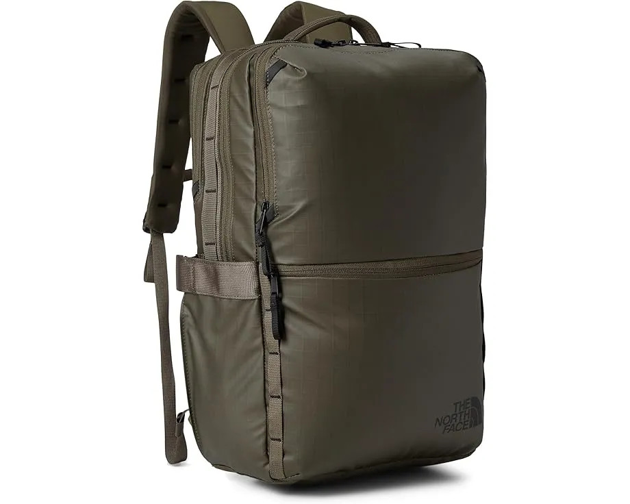 Рюкзак Base Camp Voyager Daypack для походов и поездок от The North Face