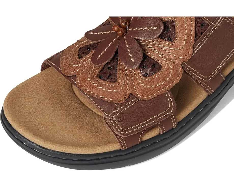 Сандалии Clarks Merliah 2 Belle на клиновидном каблуке с ремешками