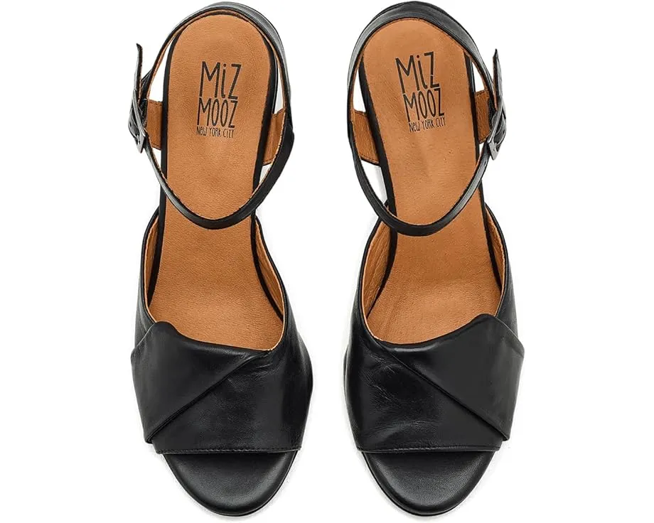 Босоножки Attie на каблуке от Miz Mooz с миндалевидным мысом